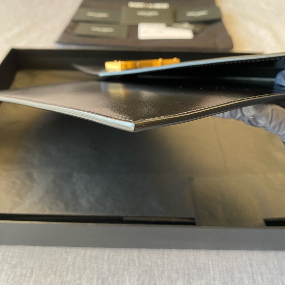 BNIB - Saint Laurent | Smooth Shiny Calfskin Medium Envelope Pouch Clutch - Picture 16 of 17